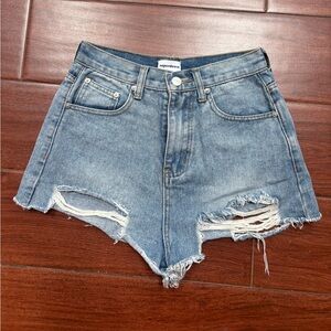 Super down denim ripped jean shorts